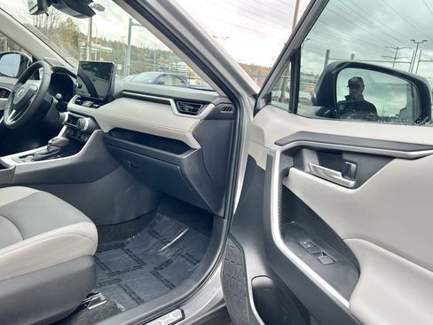 Certified 2024 Toyota RAV4 XLE Premium image 15