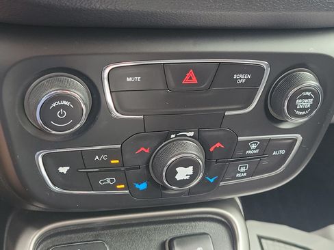 Used 2019 Jeep Compass Sport FWD image 22