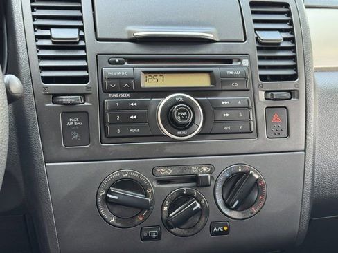 Used 2009 Nissan Versa 1.8 S w/ PWR Pkg FWD image 18