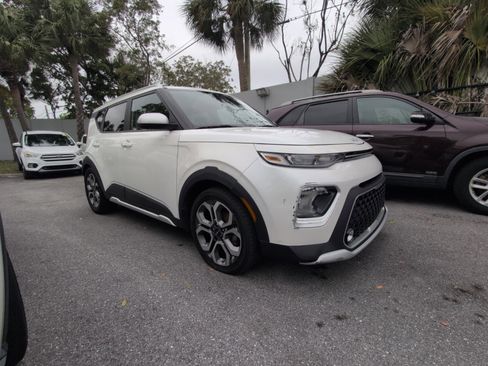 Used 2022 Kia Soul X-Line image 1