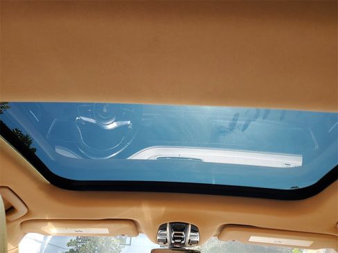 Used 2018 Porsche Panamera 4 w/ Premium Package Plus image 15