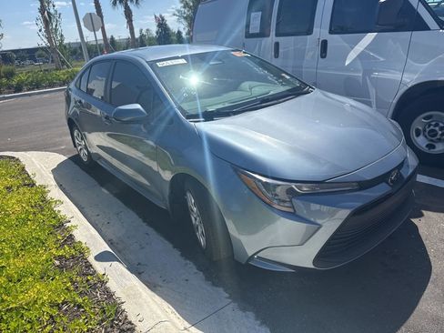 Used 2024 Toyota Corolla LE image 3
