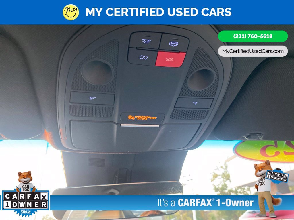 Used 2025 Genesis G70 2.5T RWD image 35