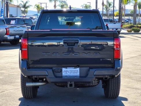 Used 2025 Toyota Tacoma TRD Off-Road image 7