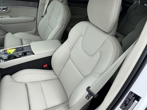 New 2026 Volvo XC90 B5 Ultra w/ Lounge Package image 21