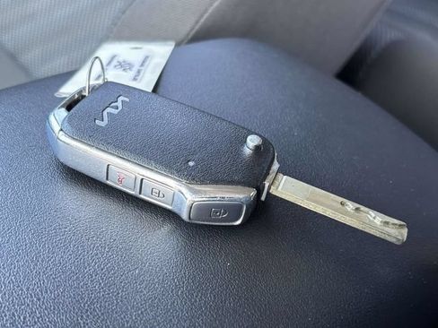 Used 2023 Kia Seltos LX AWD/4WD image 18