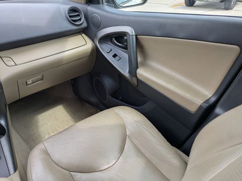 Used 2012 Toyota RAV4 Limited image 20