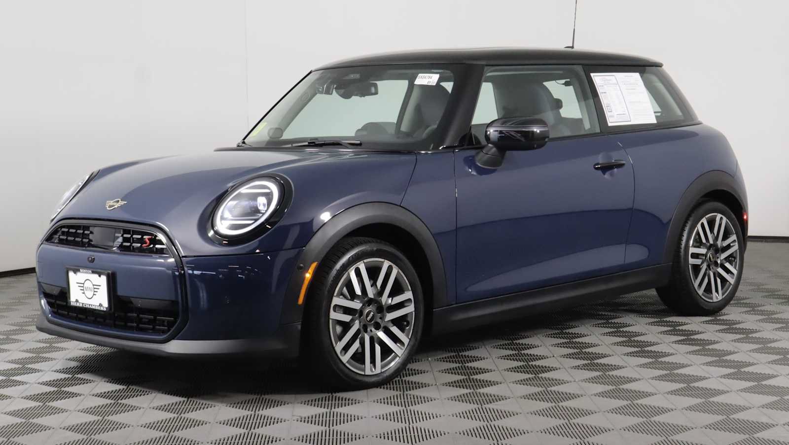 Used 2025 MINI Cooper S FWD image 3