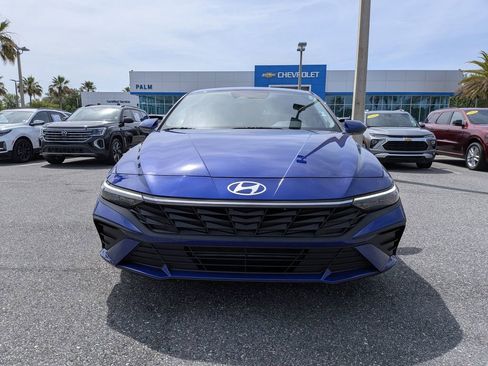 Used 2024 Hyundai Elantra SE FWD image 8