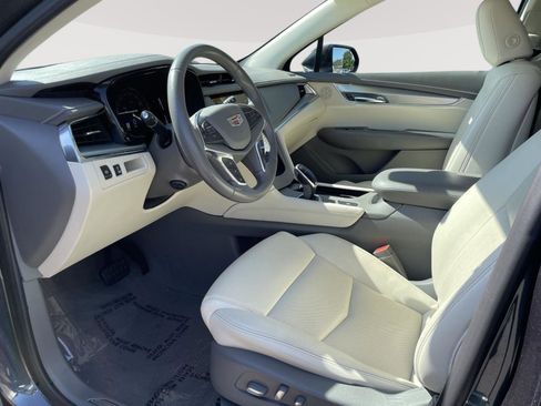 Used 2019 Cadillac XT5 Luxury FWD image 10