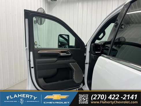 New 2026 Chevrolet Silverado 2500 High Country w/ High Country Premium Package AWD/4WD image 8