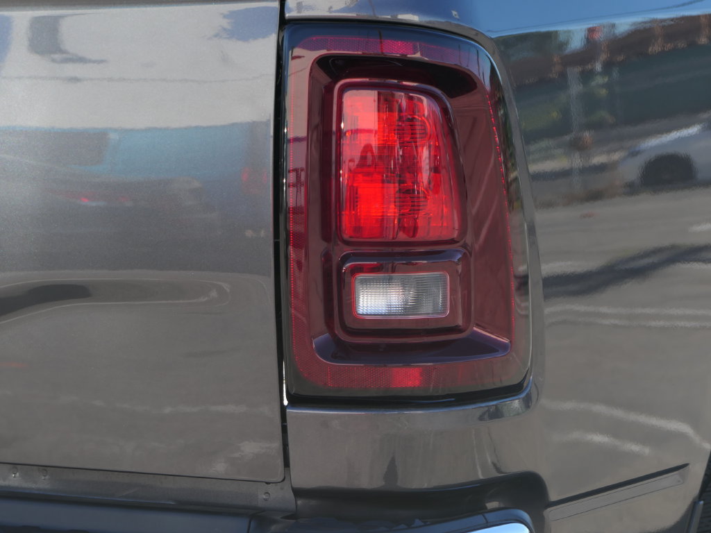Used 2026 RAM 2500 Big Horn AWD/4WD image 4