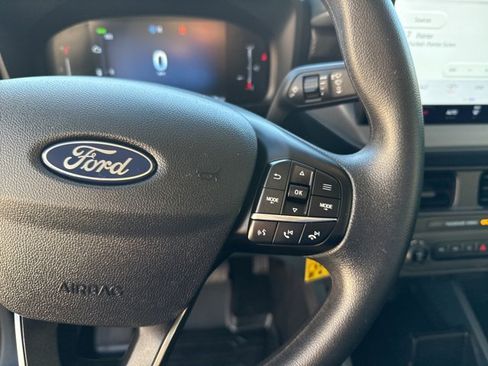 Used 2025 Ford Maverick XL image 16