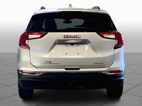 Used 2022 GMC Terrain AT4 w/ Infotainment Package II image 4