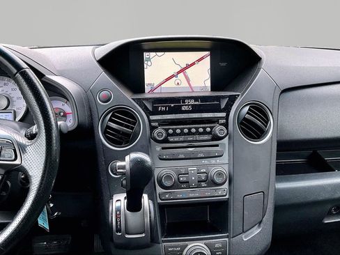 Used 2015 Honda Pilot Touring image 9