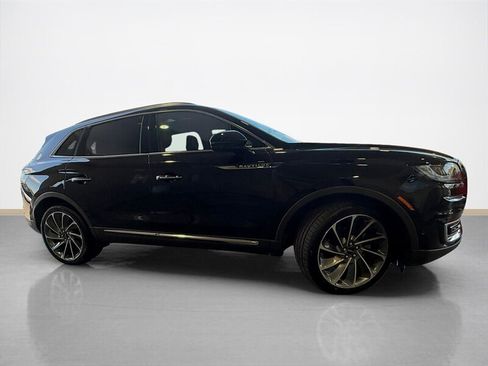 Used 2020 Lincoln Nautilus Reserve w/ Equipment Group 202A AWD/4WD image 2