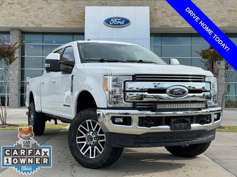 Used 2017 Ford F250 Lariat w/ Lariat Value Package AWD/4WD image 1