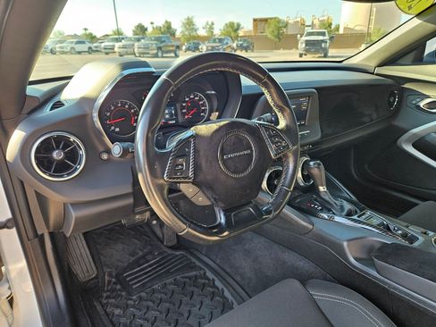 Certified 2023 Chevrolet Camaro LT RWD image 15