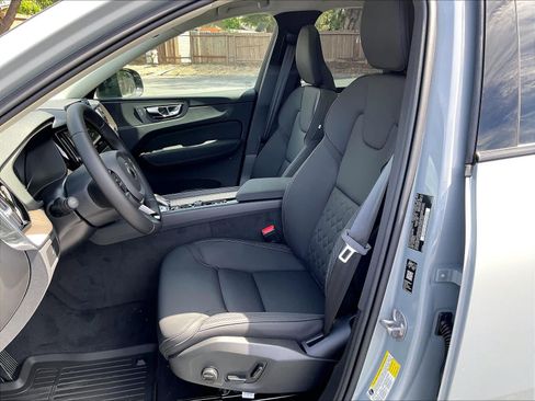 New 2027 Volvo XC60 B5 Core AWD/4WD image 11