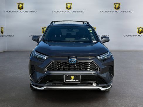 Used 2024 Toyota RAV4 SE image 8