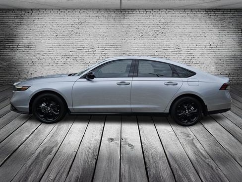 Certified 2025 Honda Accord SE image 2