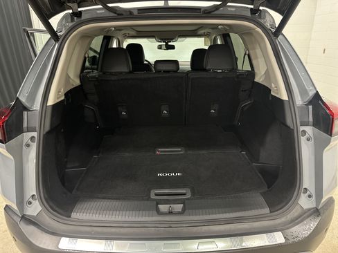 Used 2021 Nissan Rogue SL AWD/4WD image 32