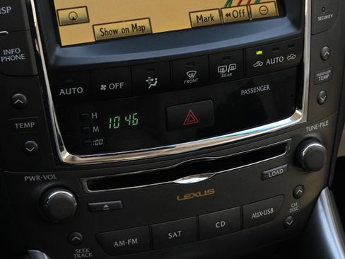 Used 2010 Lexus IS 350C Luxury image 20