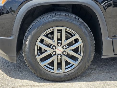 Used 2017 GMC Acadia SLT FWD image 10