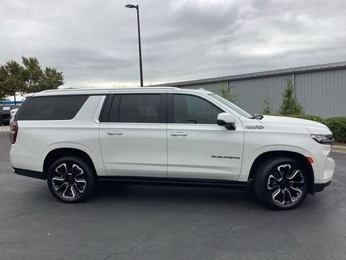 Used 2023 Chevrolet Suburban High Country w/ Premium Package 2 image 5