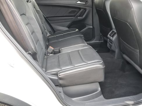 Used 2021 Volkswagen Tiguan SEL Premium R-Line AWD/4WD image 34