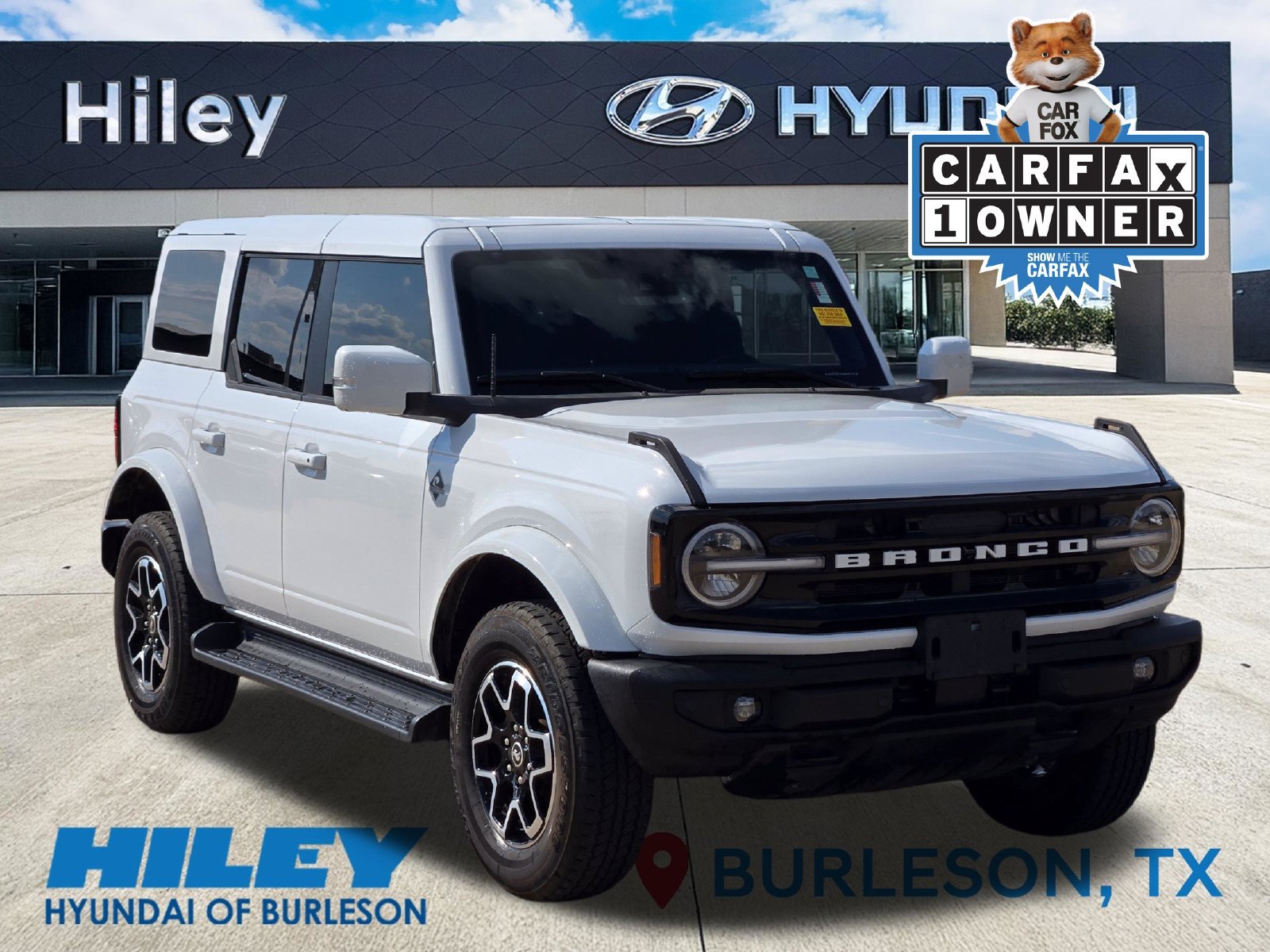 Used 2025 Ford Bronco Outer Banks AWD/4WD image 1