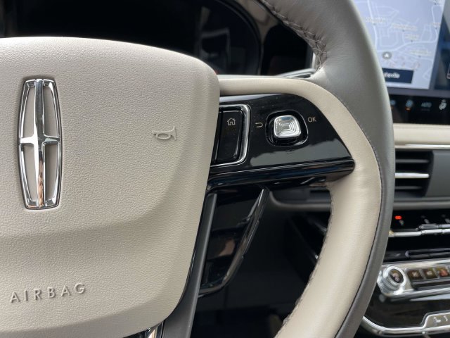 Used 2024 Lincoln Corsair Grand Touring AWD/4WD image 28