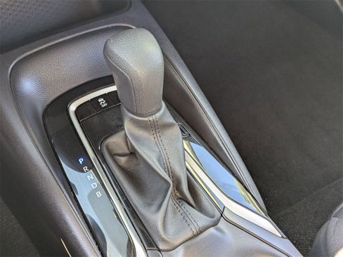 Used 2025 Toyota Corolla LE image 23