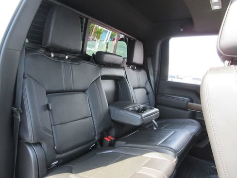 Used 2022 Chevrolet Silverado 2500 High Country AWD/4WD image 25