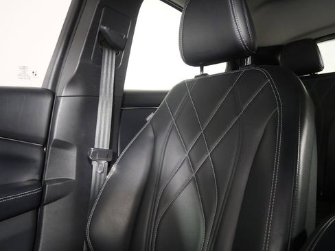 Used 2022 Ford Mustang Mach-E Select image 21