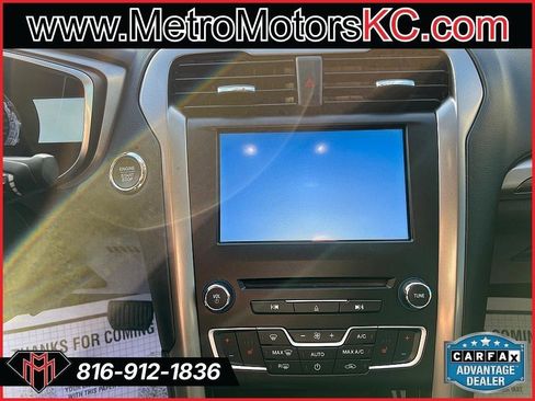 Used 2018 Ford Fusion SE w/ Fusion SE Technology Package image 29