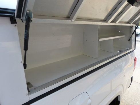 Used 2022 Toyota Tacoma SR image 16