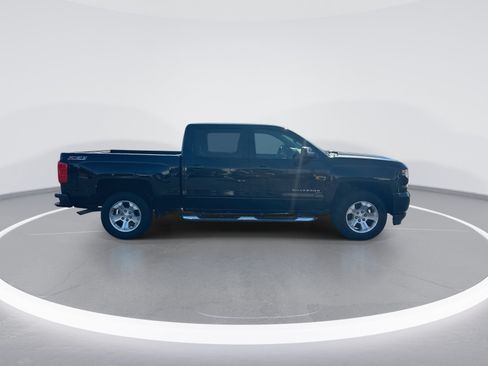 Used 2017 Chevrolet Silverado 1500 LT w/ All Star Edition AWD/4WD image 10