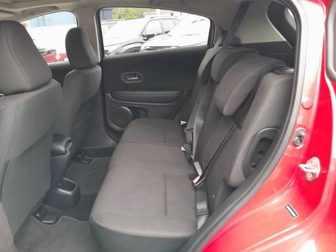 Used 2018 Honda HR-V EX image 26