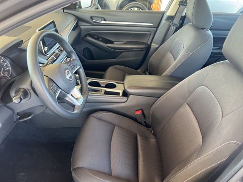 Certified 2023 Nissan Altima 2.5 SV image 4