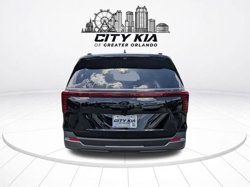 Certified 2026 Kia Carnival SX Prestige FWD image 4