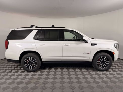 Used 2023 GMC Yukon AT4 w/ AT4 Premium Plus Package AWD/4WD image 9
