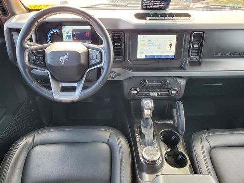 Used 2023 Ford Bronco Big Bend w/ Sasquatch Package AWD/4WD image 19