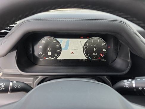 New 2026 Land Rover Defender 90 X-Dynamic SE AWD/4WD image 16