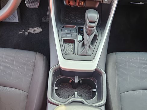 Certified 2025 Toyota RAV4 XLE FWD image 15