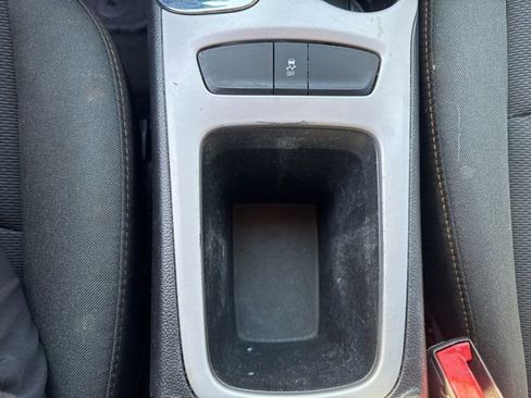 Used 2016 Chevrolet Cruze LS FWD image 27