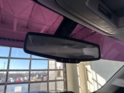 Used 2018 Chevrolet Silverado 1500 LT w/ Texas Edition image 30