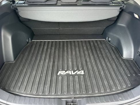 Used 2024 Toyota RAV4 LE AWD/4WD image 17