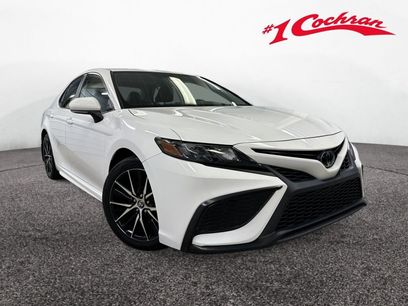 Used 2022 Toyota Camry SE w/ Cold Weather Package