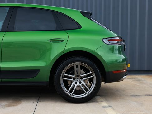Used 2020 Porsche Macan image 30